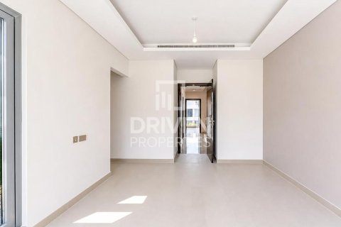 Townhouse de 4 dormitorios en Trump Estates, UAE No. 215210 3