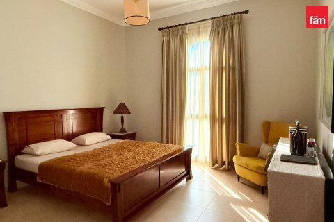 4 bedrooms Townhouse in Dubai, UAE No. 215954 7