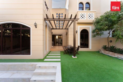 4 bedrooms Townhouse in Dubai, UAE No. 215954 12