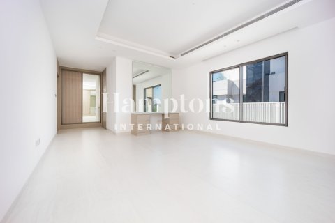 Вилла с 5 спальнями в Umm Al Sheif Villas, ОАЭ №215672 3