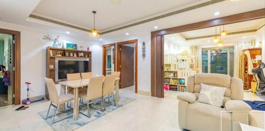 Appartement de 2 chambres à Executive Towers, UAE No. 217377