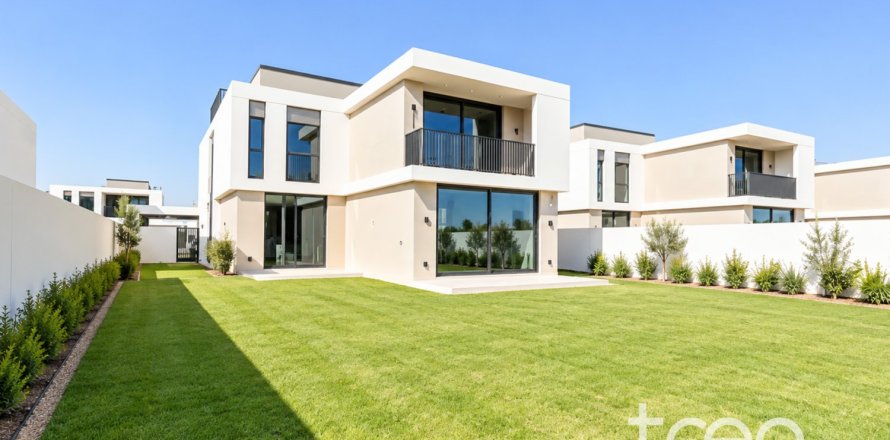 Villa de 4 chambres à EMAAR South, UAE No. 222690