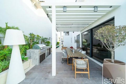 Вилла с 5 спальнями в Garden Homes, ОАЭ №214005 10