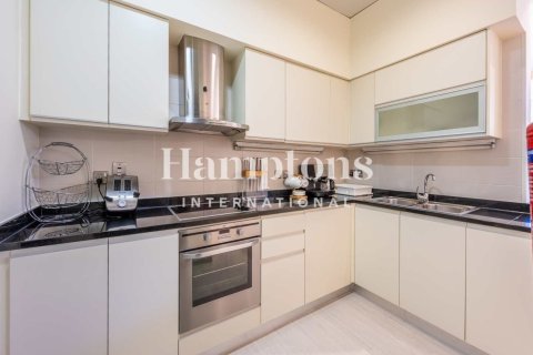 Apartment de 1 dormitorio en FIVE Palm Jumeirah, UAE No. 220075 18