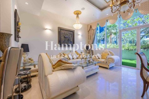 Apartment de 1 dormitorio en FIVE Palm Jumeirah, UAE No. 220075 22