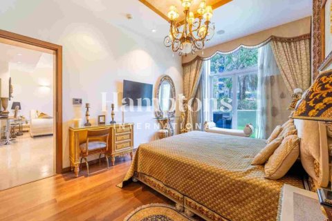 Apartment de 1 dormitorio en FIVE Palm Jumeirah, UAE No. 220075 12