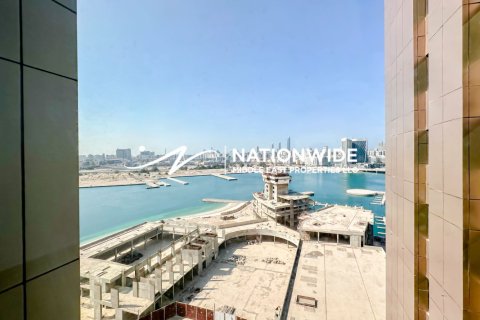 3 bedrooms Apartment in Abu Dhabi, UAE No. 136124 17