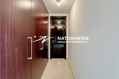 3 bedrooms Apartment in Abu Dhabi, UAE No. 136124 13