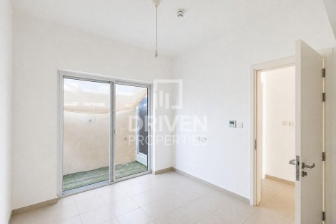 Apartment de 3 dormitorios en EMAAR South, UAE No. 223341 12