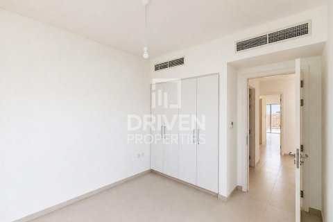 Apartment de 3 dormitorios en EMAAR South, UAE No. 223341 9