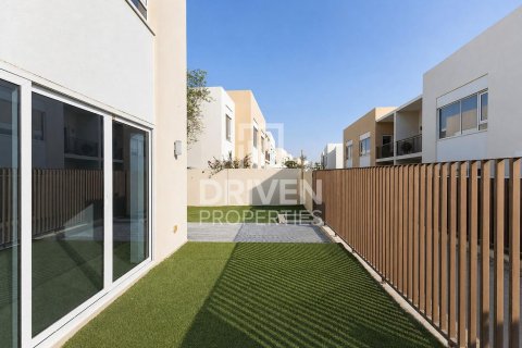Apartment de 3 dormitorios en EMAAR South, UAE No. 223341 21