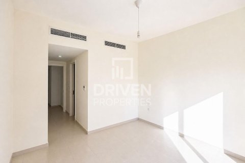 Apartment de 3 dormitorios en EMAAR South, UAE No. 223341 16