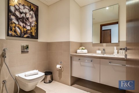2 bedrooms Apartment in BLVD Heights, UAE No. 153353