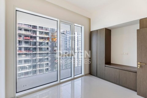 3 bedrooms Apartment in EMAAR Beachfront, UAE No. 211298 4