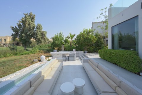 Villa de 5 dormitorios en Jumeirah Islands, UAE No. 202364 24