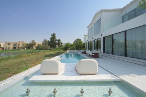 Villa de 5 dormitorios en Jumeirah Islands, UAE No. 202364 26