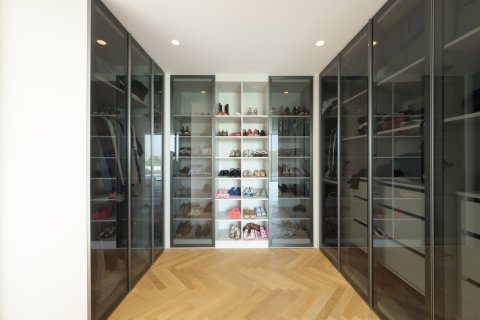 Villa de 5 dormitorios en Jumeirah Islands, UAE No. 202364 21