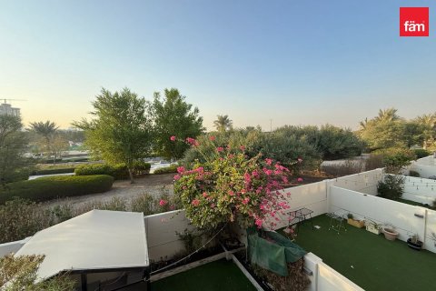 3 bedrooms Townhouse in Dubai, UAE No. 213209 3
