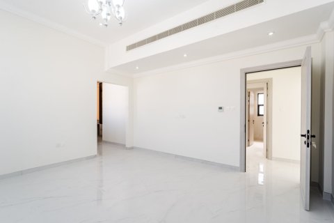5 bedrooms Villa in Dubai, UAE No. 217112 15