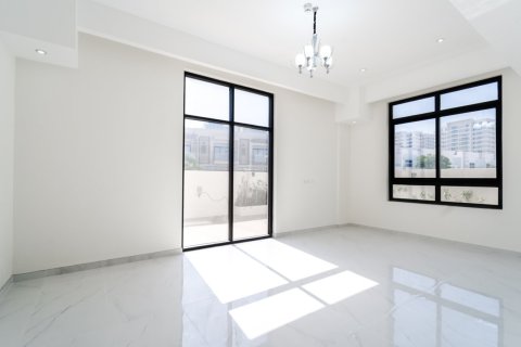 5 bedrooms Villa in Dubai, UAE No. 217112 11