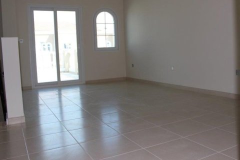 Townhouse de 2 dormitorios en Jumeirah Village Circle, UAE No. 1592 6
