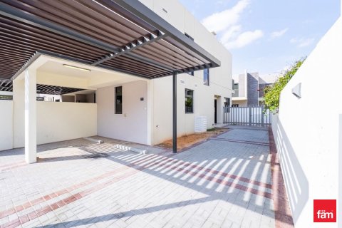 3 bedrooms Townhouse in Dubai, UAE No. 215907