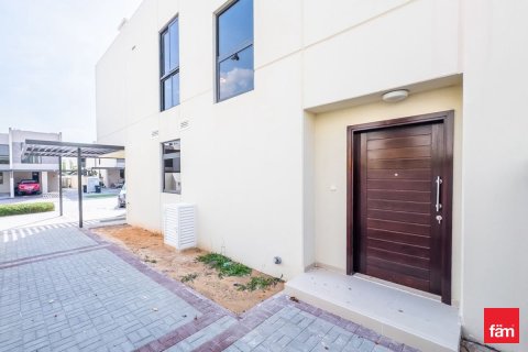 3 bedrooms Townhouse in Dubai, UAE No. 215907 14