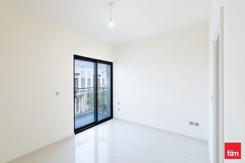 3 bedrooms Townhouse in Dubai, UAE No. 215907 8