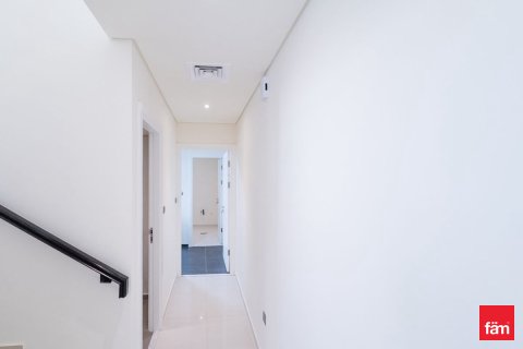 3 bedrooms Townhouse in Dubai, UAE No. 215907 6