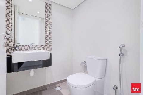 3 bedrooms Townhouse in Dubai, UAE No. 215907 9