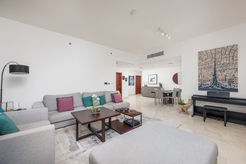 Apartment de 3 dormitorios en Shams 1, UAE No. 215304 6