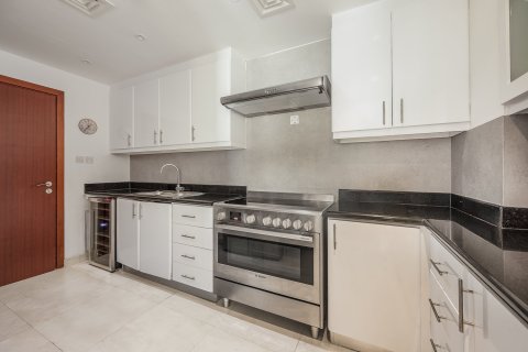 Apartment de 3 dormitorios en Shams 1, UAE No. 215304 3