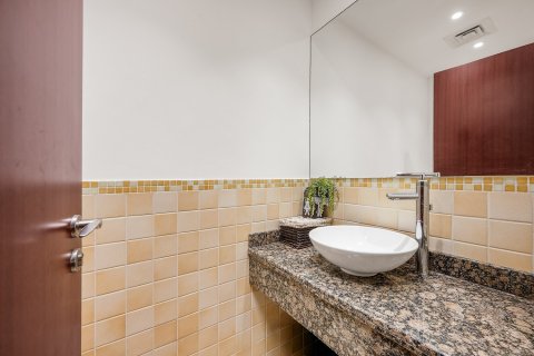 Apartment de 3 dormitorios en Shams 1, UAE No. 215304 13