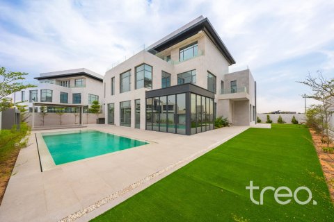 7 bedrooms Villa in Dubai, UAE No. 220750