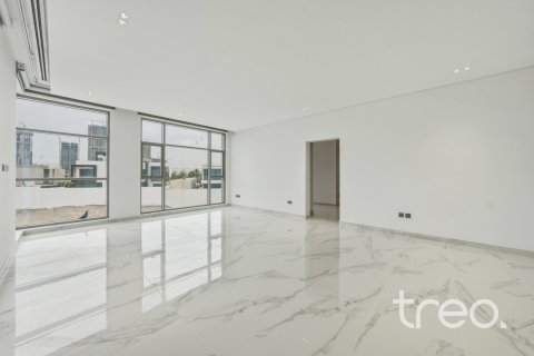 7 bedrooms Villa in Dubai, UAE No. 220750 14