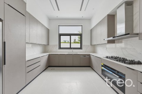 7 bedrooms Villa in Dubai, UAE No. 220750 7
