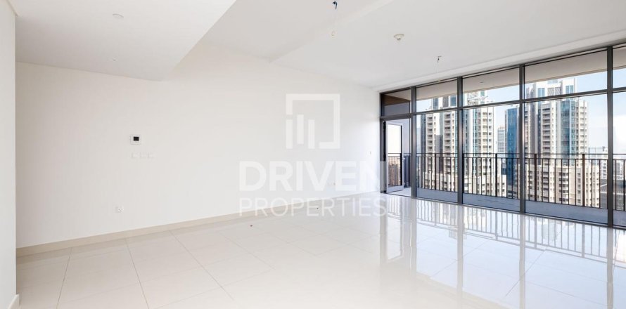 3 غرف نوم شقة في BLVD Crescent, الإمارات العربية المتحدة رقم 212826