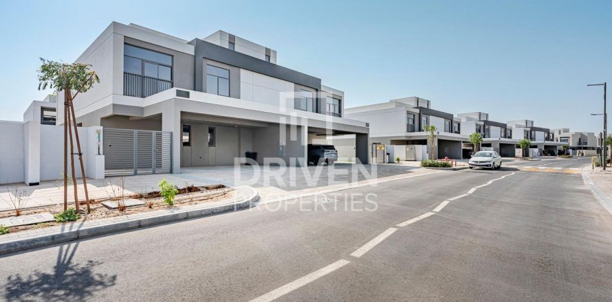 5 bedrooms Villa in The Pulse, UAE No. 212445