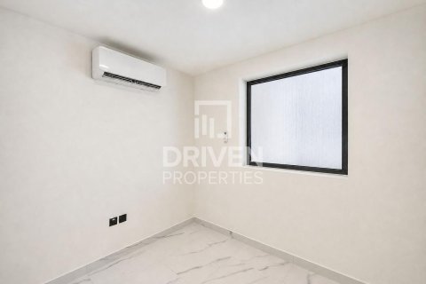 Вилла с 4 спальнями в District 11, ОАЭ №221212 9