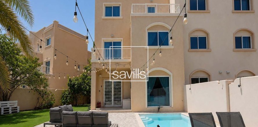 Villa de 5 chambres à Al Reef, UAE No. 214068