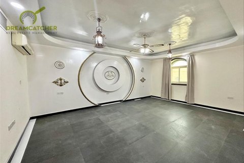 10 bedrooms Villa in Seih Al Uraibi, UAE No. 34171 18