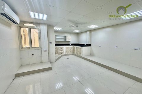 10 bedrooms Villa in Seih Al Uraibi, UAE No. 34171 16