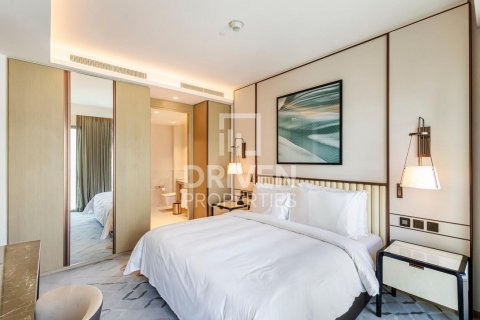 Квартира с 1 спальней в Address Harbour Point, ОАЭ №207416 4