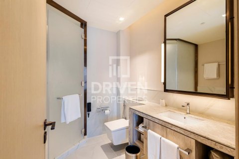 Квартира с 1 спальней в Address Harbour Point, ОАЭ №207416 10