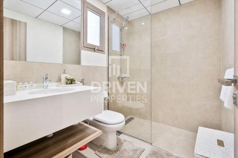 Apartment de 2 dormitorios en Business Bay, UAE No. 223277 9