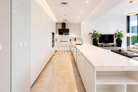 Villa de 4 dormitorios en District One, UAE No. 217495 6