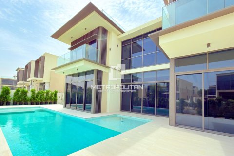 5 bedrooms Villa in Golf Place, UAE No. 128505