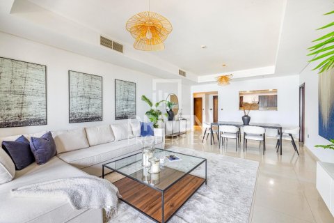 2 bedrooms Apartment in The Crescent, UAE No. 211576