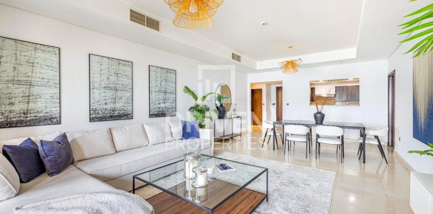 2 bedrooms Apartment in The Crescent, UAE No. 211576