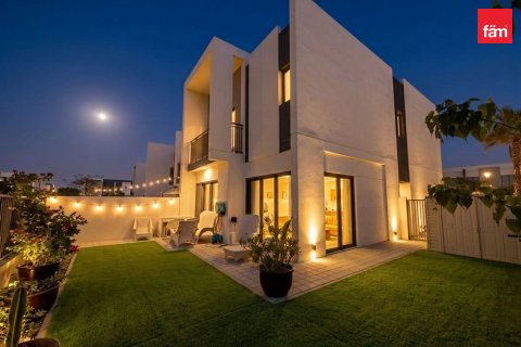 Villa de 4 chambres à Dubai, UAE No. 187553
